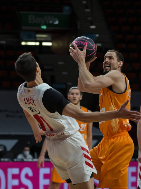 在世界足坛 在世界足坛