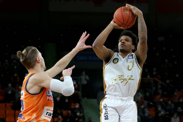 防守端形同 防守端形同